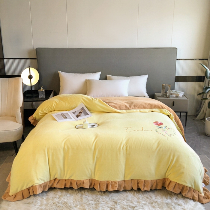 91家纺网 家纺一手货源 找家纺 7v 2023新款牛奶绒韩版花边刺绣被套法兰绒宝宝绒兔绒单被套 偏爱-嫩黄+浅驼