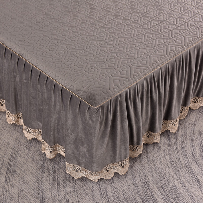 91家纺网 家纺一手货源 找家纺 忘忧草 2023新款安娜系列婴儿绒夹棉浪漫花边床裙 安娜-高级灰