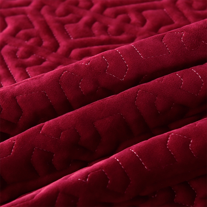 91家纺网 家纺一手货源 找家纺 忘忧草 2023新款安娜系列婴儿绒夹棉浪漫花边床裙 安娜-亮酒红