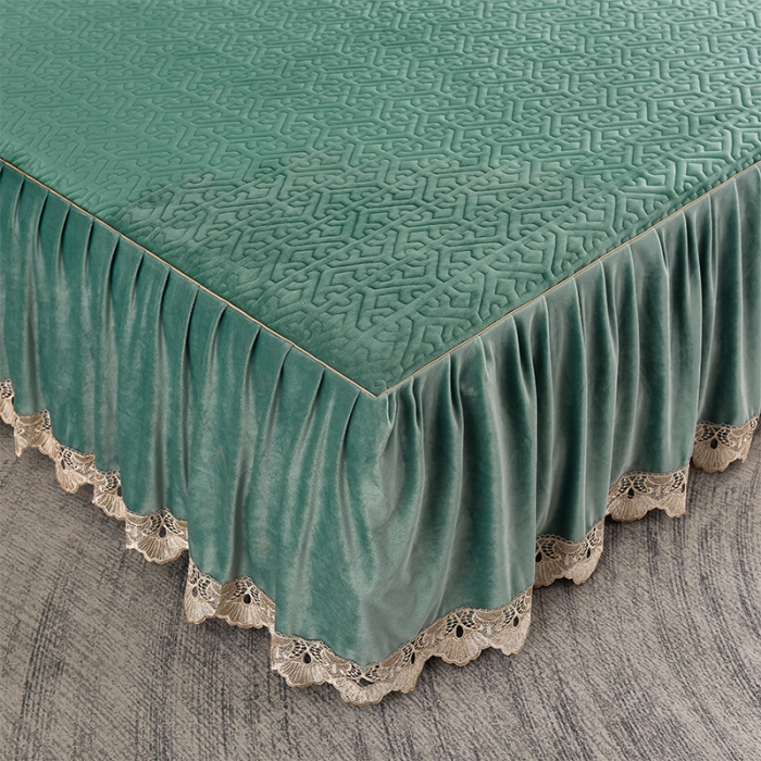 91家纺网 家纺一手货源 找家纺 忘忧草 2023新款安娜系列婴儿绒夹棉浪漫花边床裙 安娜-迷雾绿