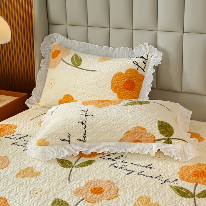 91家纺网 家纺一手货源 找家纺 冬然 2023新款床盖牛奶绒夹棉床裙四件套单床裙单被套 缤纷花园