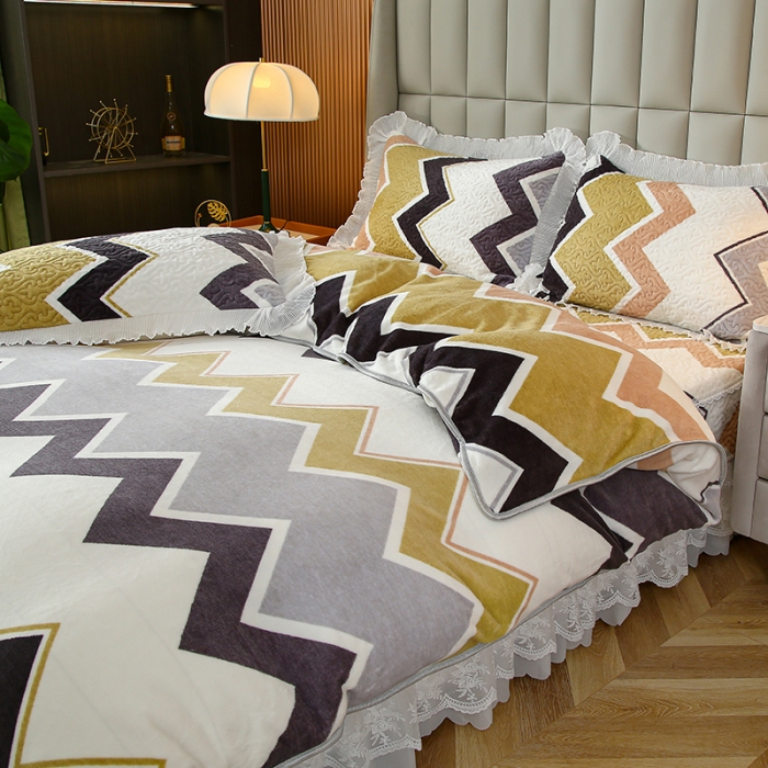 91家纺网 家纺一手货源 找家纺 冬然 2023新款床盖牛奶绒夹棉床裙四件套单床裙单被套 波动