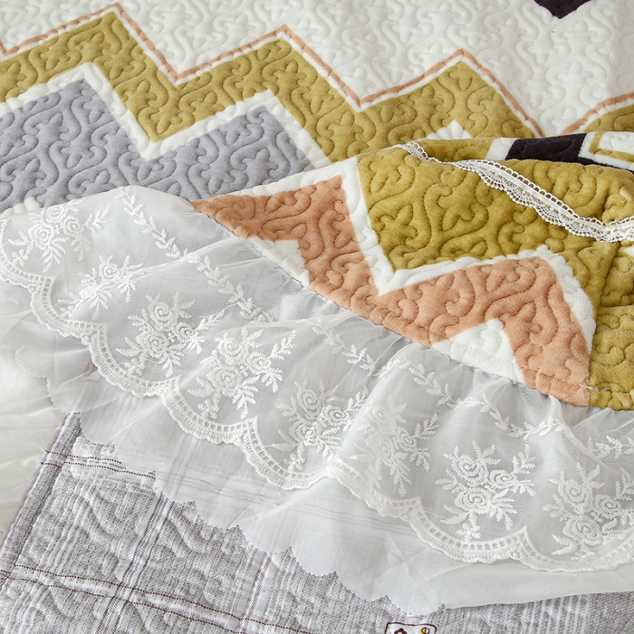 91家纺网 家纺一手货源 找家纺 冬然 2023新款床盖牛奶绒夹棉床裙四件套单床裙单被套 波动