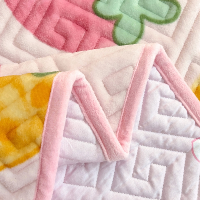 91家纺网 家纺一手货源 找家纺 羽爱 2024新款棉加绒床盖套件 草莓乐园