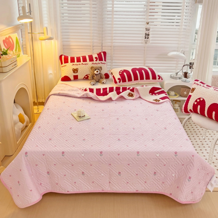 91家纺网 家纺一手货源 找家纺 羽爱 2024新款棉加绒床盖套件 迷你熊-红