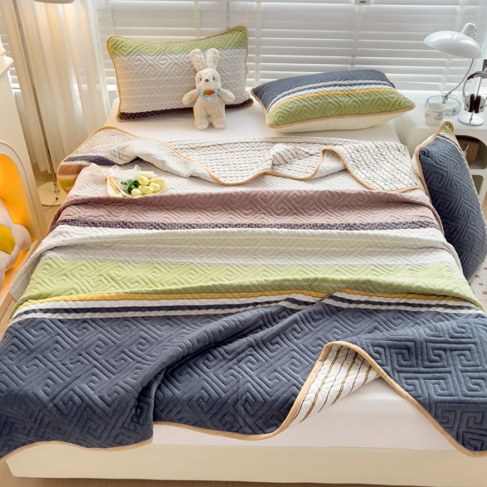 91家纺网 家纺一手货源 找家纺 羽爱 2024新款棉加绒床盖套件 莫兰迪