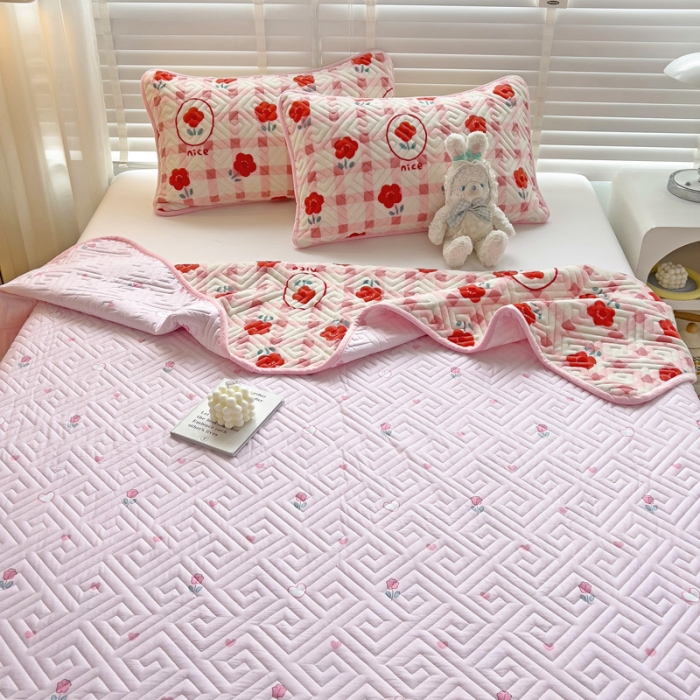 91家纺网 家纺一手货源 找家纺 羽爱 2024新款棉加绒床盖套件 温馨小花