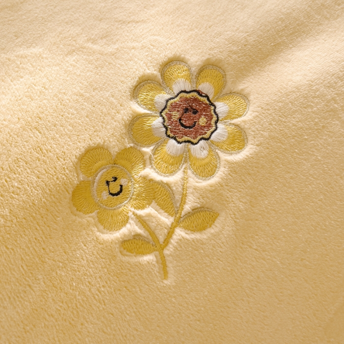 91家纺网 家纺一手货源 找家纺 （总）品家居 2025新款牛奶绒贴布绣四件套-向阳花开