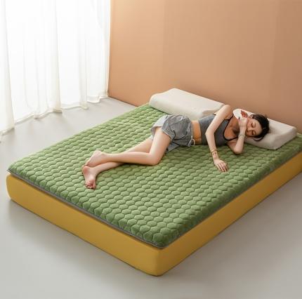 91家纺网 家纺一手货源 找家纺 （总）元昊 2025新款加厚即暖抗菌牛奶绒记忆棉床垫