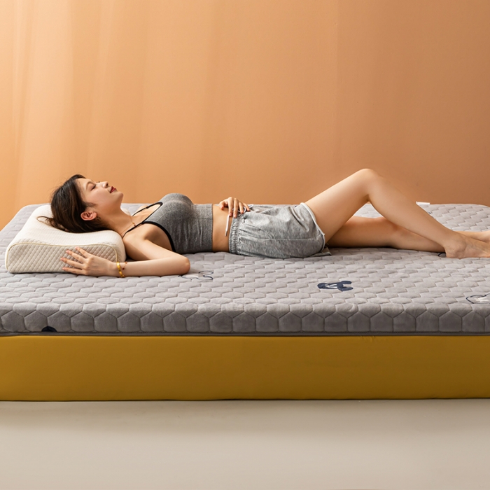 91家纺网 家纺一手货源 找家纺 （总）元昊 2025新款加厚即暖抗菌牛奶绒记忆棉床垫