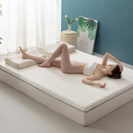 91家纺网 家纺一手货源 找家纺 元昊 2025新款A类牛奶丝波浪款纯色乳胶学生床垫 波浪-元气白