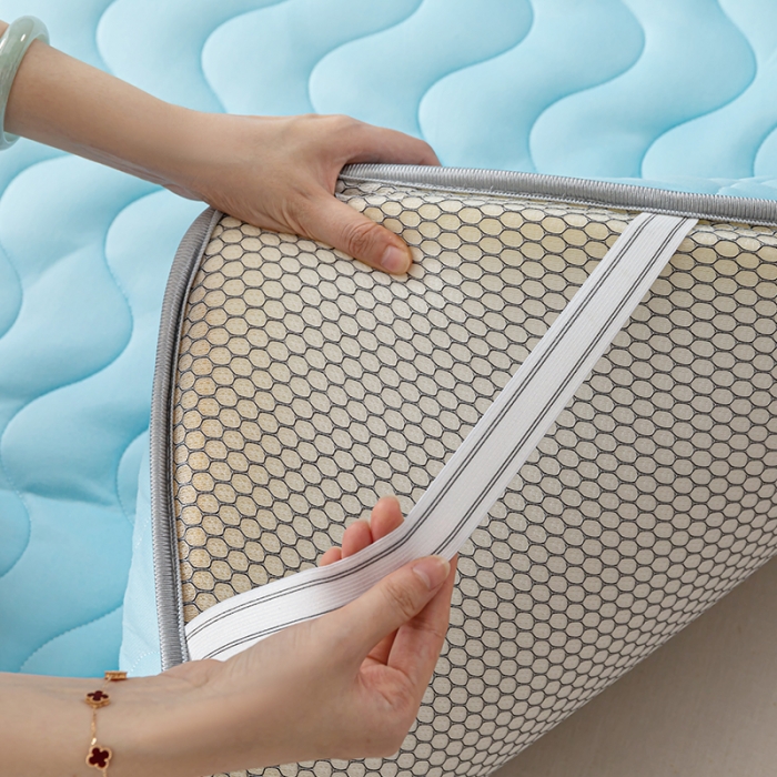 91家纺网 家纺一手货源 找家纺 元昊 2025新款A类牛奶丝波浪款纯色乳胶学生床垫 波浪-元气浅蓝