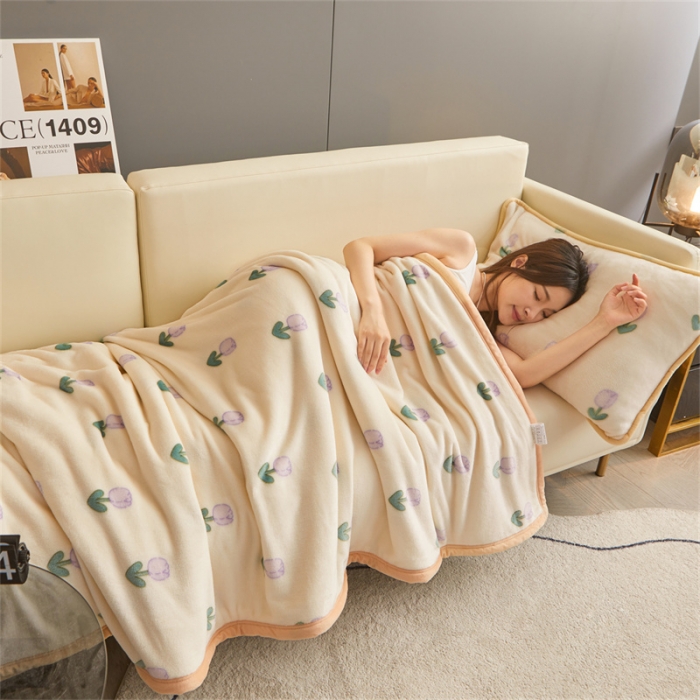 91家纺网 家纺一手货源 找家纺 古吉梦 2023新款A类双面小清新系列牛奶绒毛毯 牛奶绒毯-郁金香紫