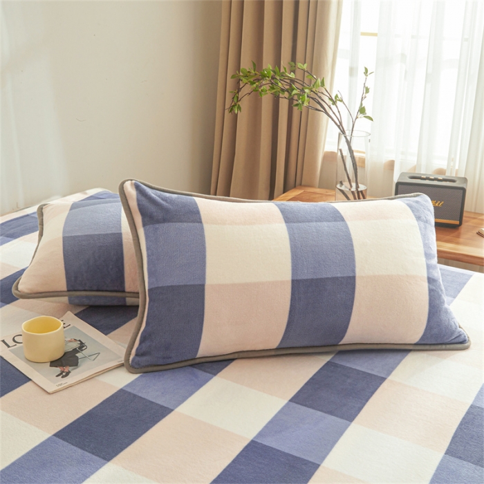 91家纺网 家纺一手货源 找家纺 古吉梦 2023新款A类双面无印风牛奶绒毛毯 毛毯-蓝大格