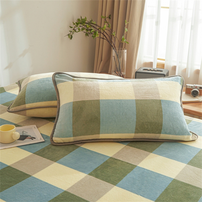 91家纺网 家纺一手货源 找家纺 古吉梦 2023新款A类双面无印风牛奶绒毛毯 毛毯-绿大格