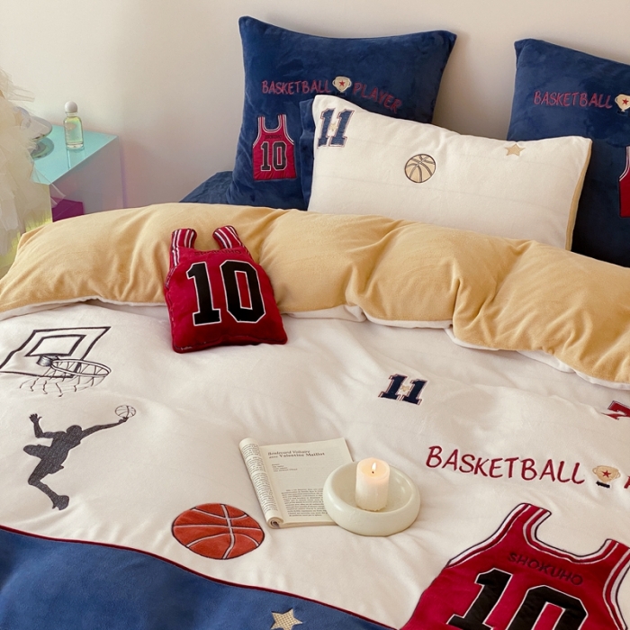 91家纺网 家纺一手货源 找家纺 （总）星野 2023新款高克重牛奶绒贴布绣四件套-灌篮高手（送抱枕）