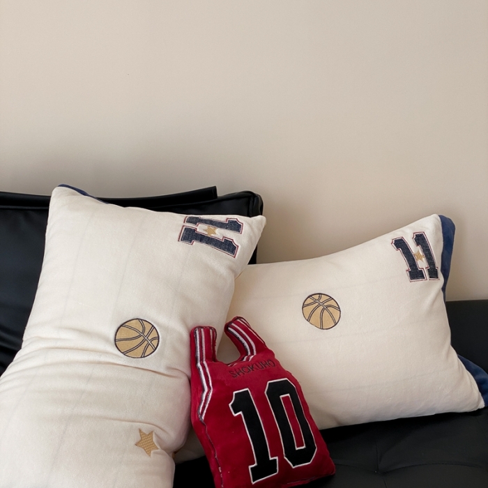 91家纺网 家纺一手货源 找家纺 （总）星野 2023新款高克重牛奶绒贴布绣四件套-灌篮高手（送抱枕）