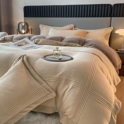 91家纺网 家纺一手货源 找家纺 米瑞娜 2024新款轻奢风埋绳款高克重牛奶绒四件套 美娜德-米咖浅米灰