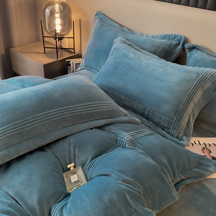 91家纺网 家纺一手货源 找家纺 米瑞娜 2024新款轻奢风埋绳款高克重牛奶绒四件套 美娜德-孔雀兰