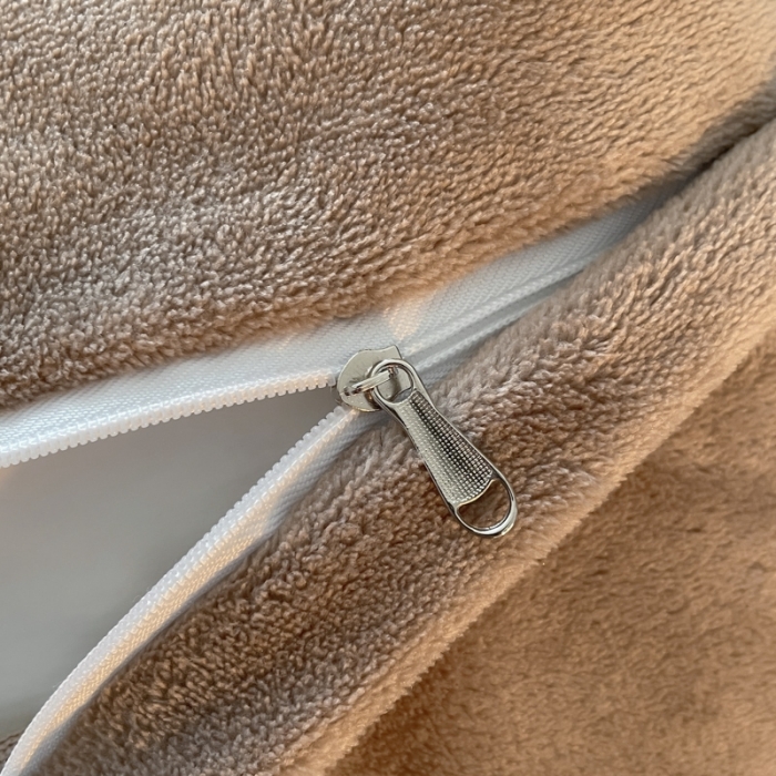 91家纺网 家纺一手货源 找家纺 米瑞娜 2024新款轻奢风埋绳款高克重牛奶绒四件套 美娜德-米咖浅米灰