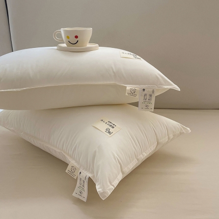 91家纺网 家纺一手货源 找家纺 原生态全棉日式质原护颈助眠枕芯枕头 无荧光零甲醛