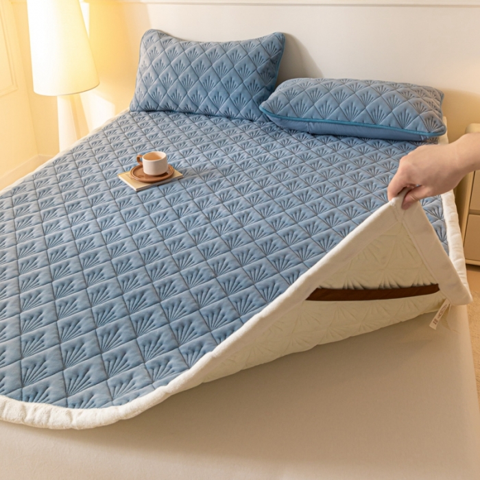 91家纺网 家纺一手货源 找家纺 鑫钰 2023秋冬新款加厚保暖牛奶绒床垫床护垫学生宿舍专用床褥子 烟花-宝石蓝