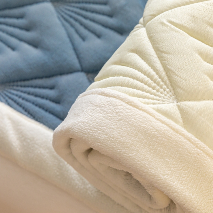 91家纺网 家纺一手货源 找家纺 鑫钰 2023秋冬新款加厚保暖牛奶绒床垫床护垫学生宿舍专用床褥子 烟花-宝石蓝