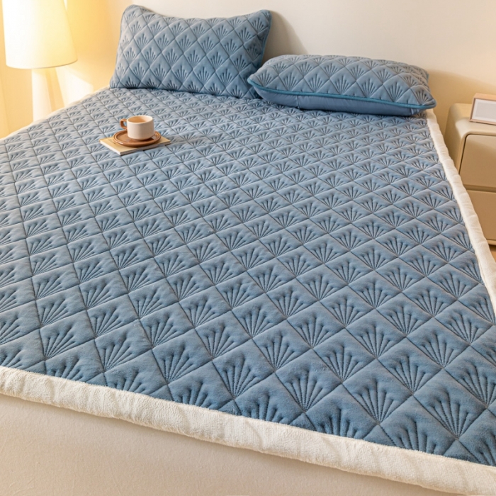 91家纺网 家纺一手货源 找家纺 鑫钰 2023秋冬新款加厚保暖牛奶绒床垫床护垫学生宿舍专用床褥子 烟花-宝石蓝