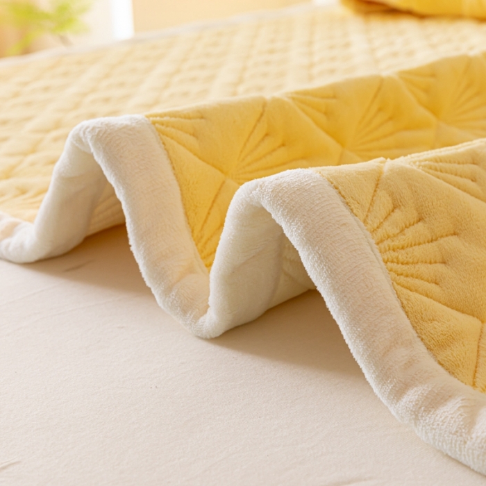 91家纺网 家纺一手货源 找家纺 鑫钰 2023秋冬新款加厚保暖牛奶绒床垫床护垫学生宿舍专用床褥子 烟花-淡雅黄