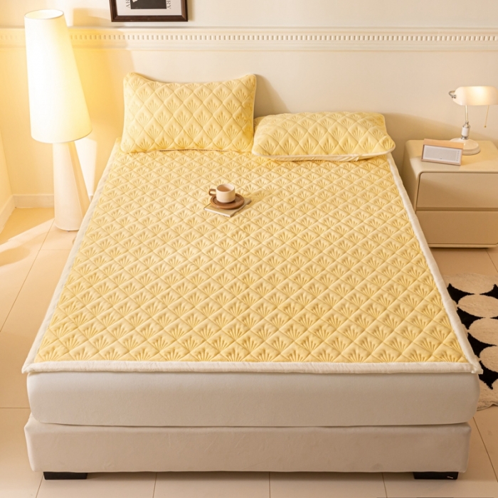 91家纺网 家纺一手货源 找家纺 鑫钰 2023秋冬新款加厚保暖牛奶绒床垫床护垫学生宿舍专用床褥子 烟花-淡雅黄