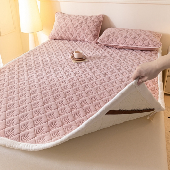 91家纺网 家纺一手货源 找家纺 鑫钰 2023秋冬新款加厚保暖牛奶绒床垫床护垫学生宿舍专用床褥子 烟花-豆沙粉