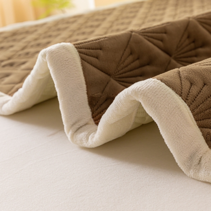 91家纺网 家纺一手货源 找家纺 鑫钰 2023秋冬新款加厚保暖牛奶绒床垫床护垫学生宿舍专用床褥子 烟花-摩卡棕