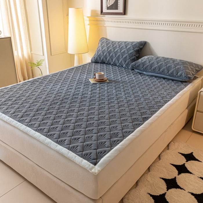 91家纺网 家纺一手货源 找家纺 鑫钰 2023秋冬新款加厚保暖牛奶绒床垫床护垫学生宿舍专用床褥子 烟花-气质灰