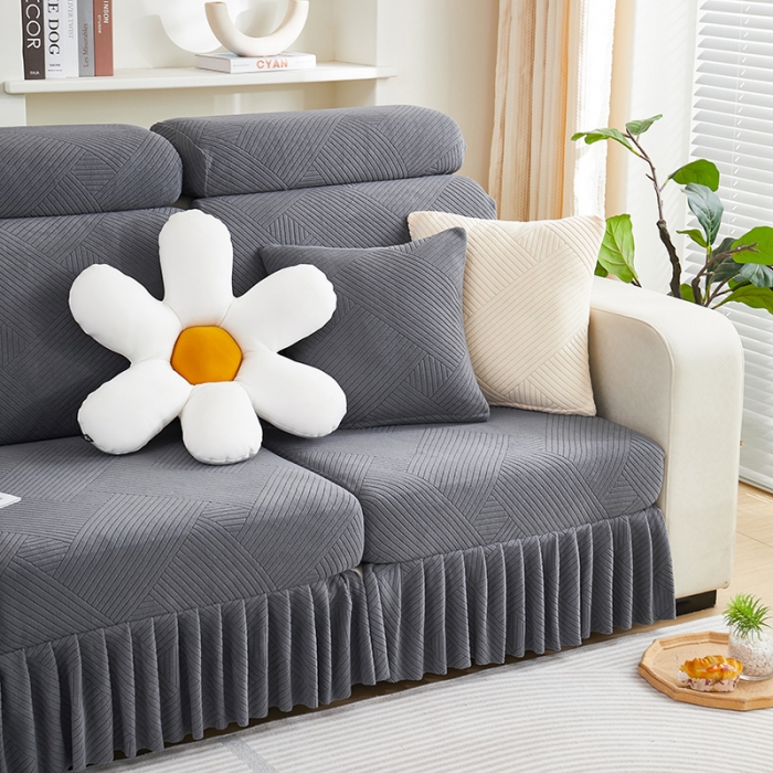 91家纺网 家纺一手货源 找家纺 天下布艺 2023新款初见裙边摇粒绒沙发垫 初见-深灰