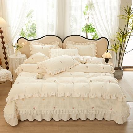 宜凡 2023新款牛奶绒夹棉绗缝绣花床盖四件套 丁香-奶白