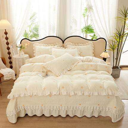 宜凡 2023新款牛奶绒夹棉绗缝绣花床盖四件套 路易-奶白