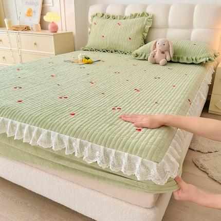 91家纺网 家纺一手货源 找家纺 （总）宜凡 2023新款牛奶绒夹棉绗缝绣花床笠三件套