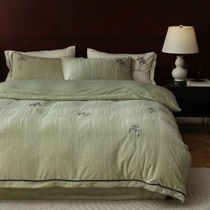 91家纺网 家纺一手货源 找家纺 总安莱生活 2023年新品专版立体牛奶绒浮梦鸢尾系列四件套-法式实拍