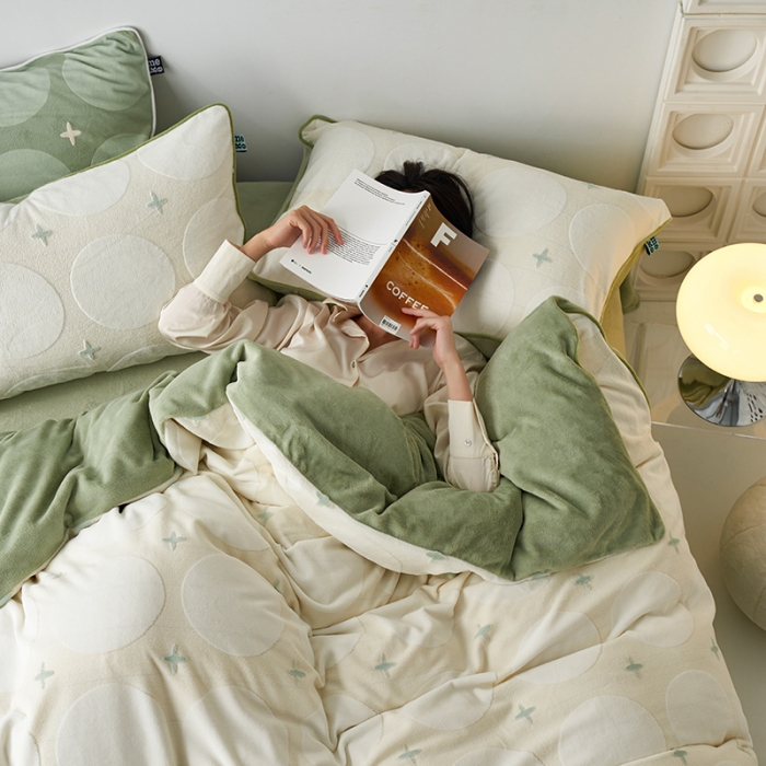 91家纺网 家纺一手货源 找家纺 (总) 安莱生活 2023年新品专版立体印花牛奶绒四件套-星辰系列