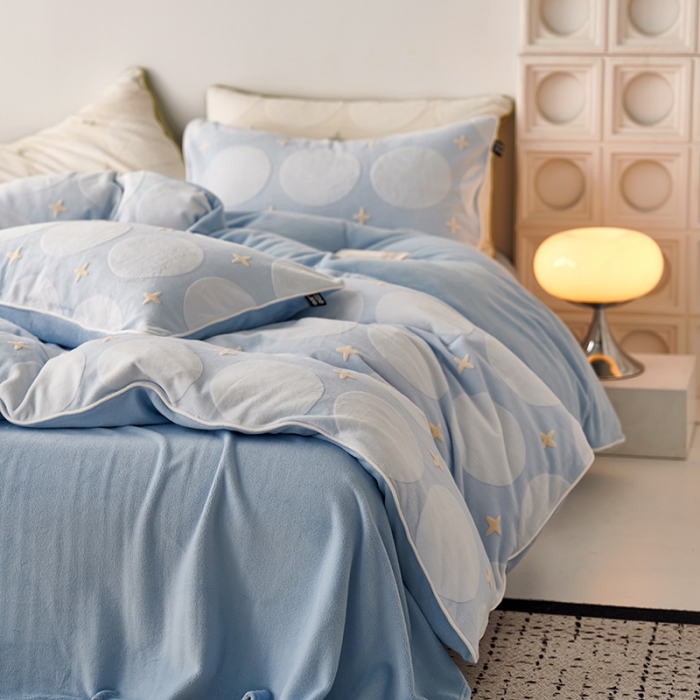 91家纺网 家纺一手货源 找家纺 安莱生活 2023年新品专版立体印花牛奶绒四件套-星辰系列 星辰-大海