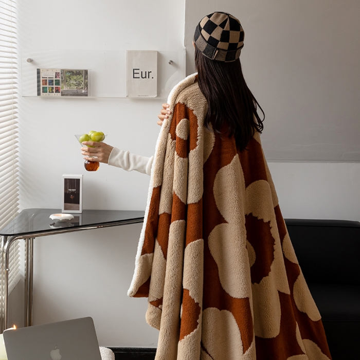 91家纺网 家纺一手货源 找家纺 安莱生活 2023新品专版锦芙绒太阳花毛毯 复古焦糖