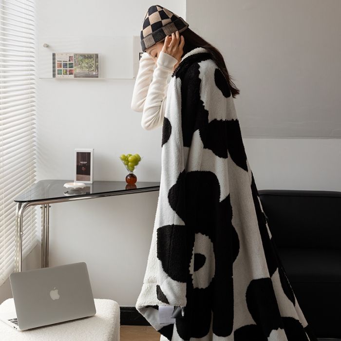 91家纺网 家纺一手货源 找家纺 安莱生活 2023新品专版锦芙绒太阳花毛毯 经典黑白