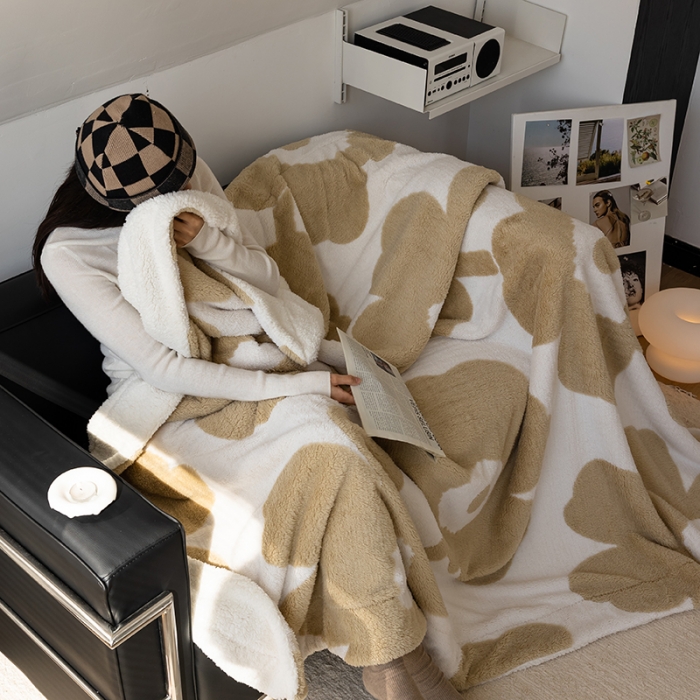 91家纺网 家纺一手货源 找家纺 安莱生活 2023新品专版锦芙绒太阳花毛毯 融融奶茶