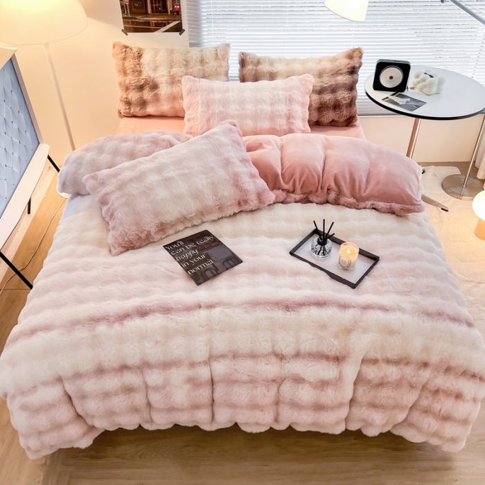 91家纺网 家纺一手货源 找家纺 金爱家 2023新款七彩大泡泡兔兔绒兔毛绒四件套 七彩粉