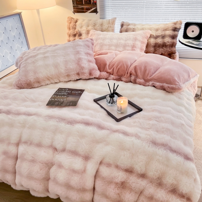 91家纺网 家纺一手货源 找家纺 金爱家 2023新款七彩大泡泡兔兔绒兔毛绒四件套 七彩粉