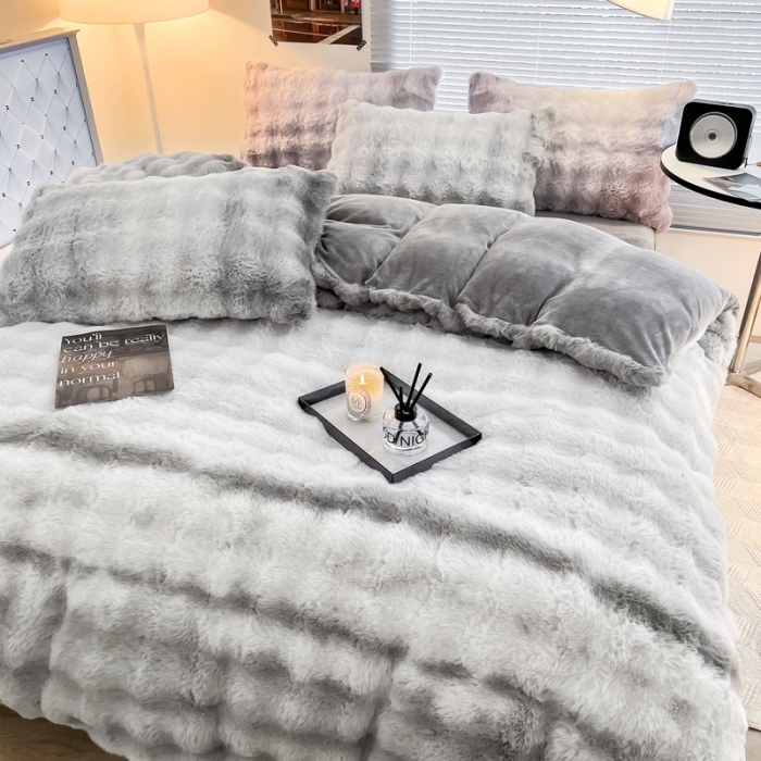 91家纺网 家纺一手货源 找家纺 金爱家 2023新款七彩大泡泡兔兔绒兔毛绒四件套 七彩灰