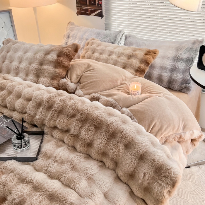 91家纺网 家纺一手货源 找家纺 金爱家 2023新款七彩大泡泡兔兔绒兔毛绒四件套 七彩咖