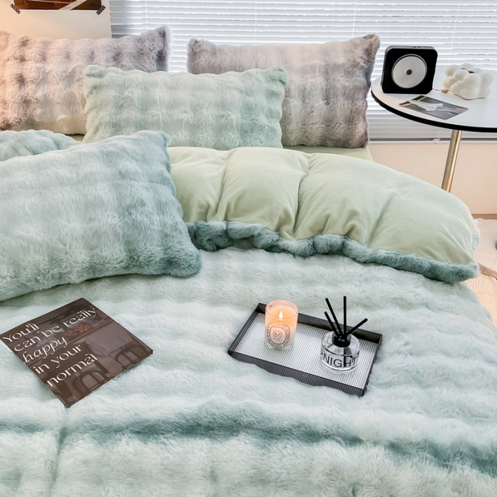 91家纺网 家纺一手货源 找家纺 金爱家 2023新款七彩大泡泡兔兔绒兔毛绒四件套 七彩绿