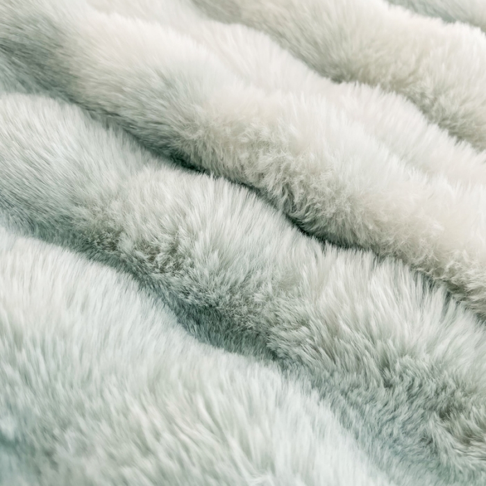 91家纺网 家纺一手货源 找家纺 金爱家 2023新款七彩大泡泡兔兔绒兔毛绒四件套 七彩绿