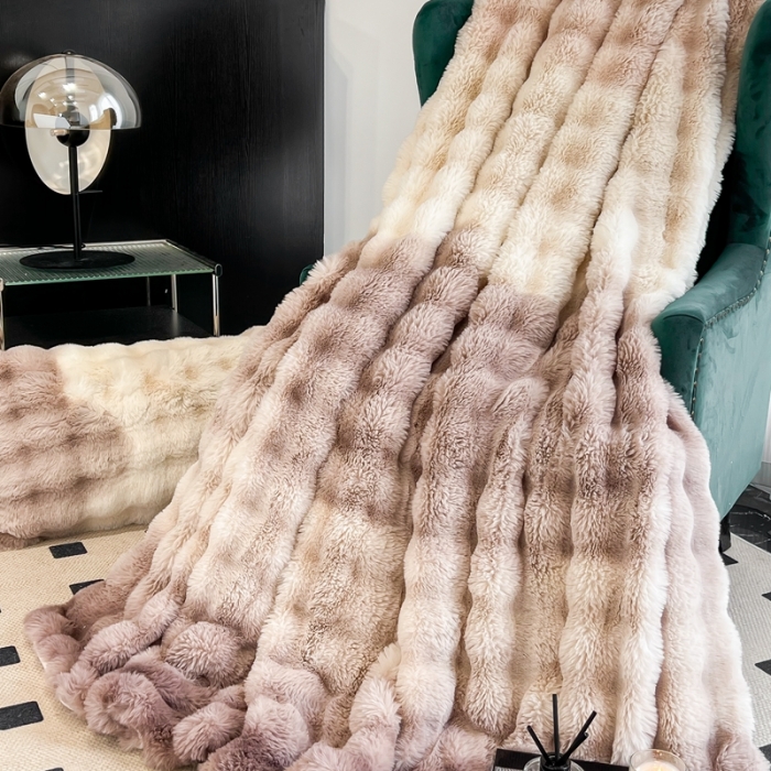 91家纺网 家纺一手货源 找家纺 金爱家 2023新款七彩大泡泡兔兔绒兔毛绒毛毯 七彩豆沙